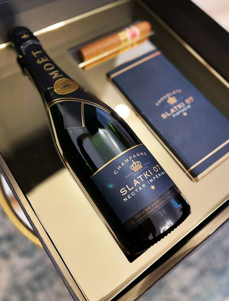 100_1_003_NTS-events_007-box_Moet-personalizirani-poklon-paket