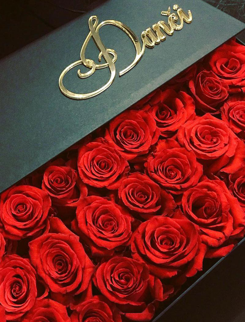 FLOWERBOX MILLION ROSES