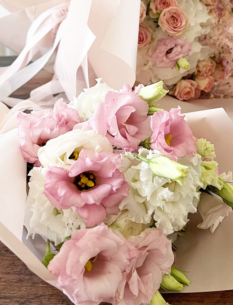 Matching bouquets