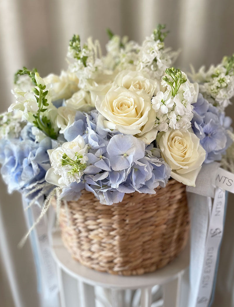 Flower basket "L'AMOUR"
