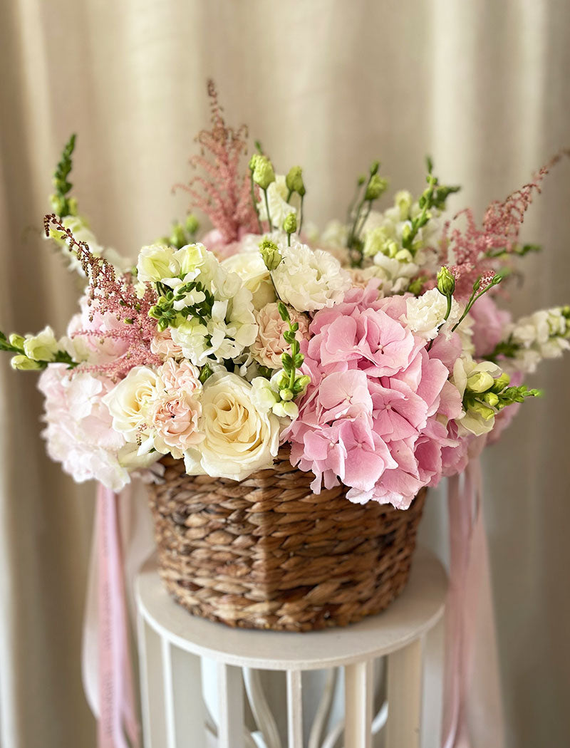 Flower basket "L'AMOUR"